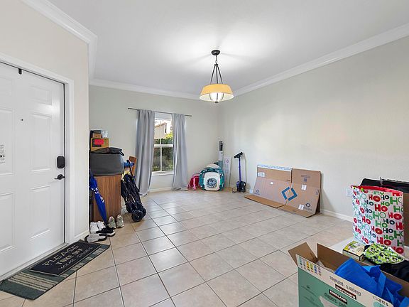 2nd image of 286 Lake Monterey Circle