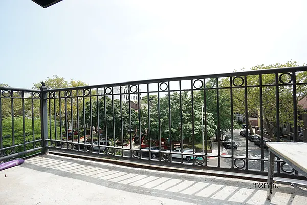 Rented by Rennit Inc. | media 5