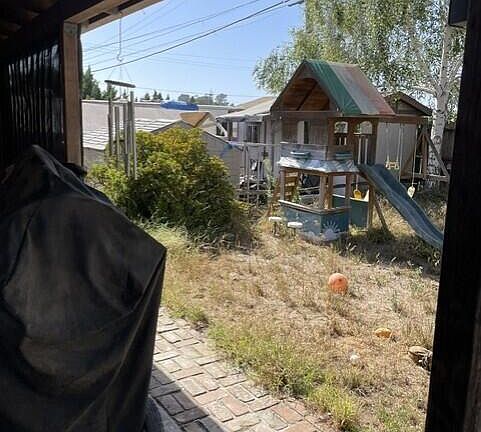 4th image of 811 Terry Ct