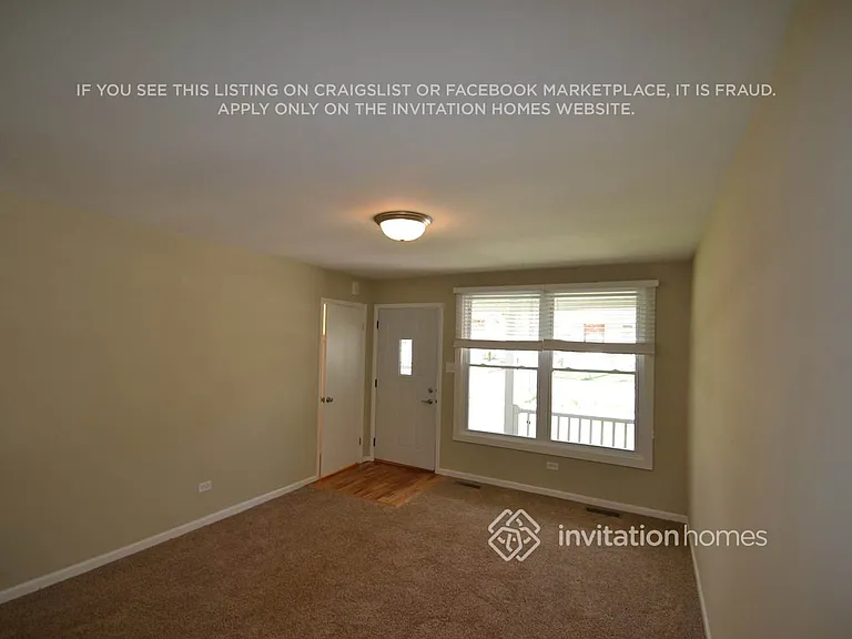 2401 Birch Ln — Photo 2
