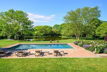 4th image of 652 Sagaponack Rd