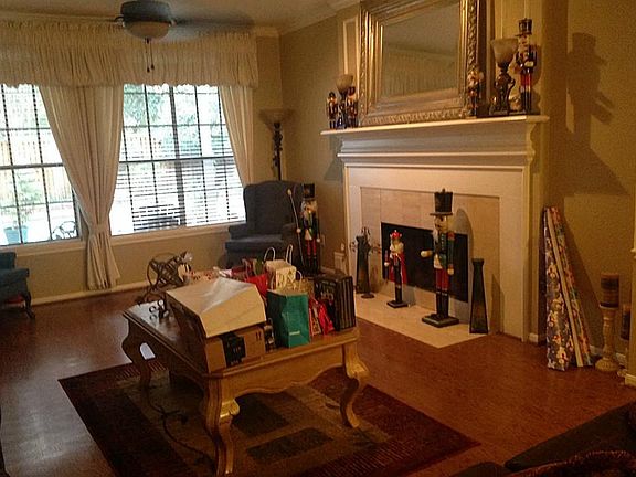 5th image of 15911 Hickory Cove Dr