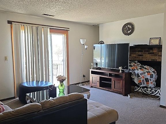 3rd image of 1616 5th St APT 10