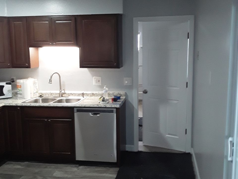 1st image of 4430 Crilly Dr