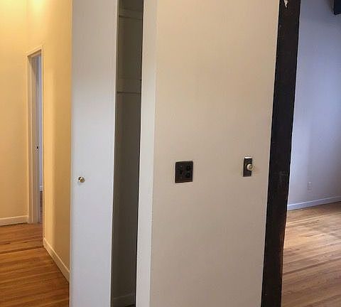 5th image of 343 W 14th St APT 3R