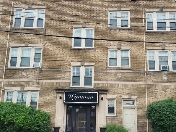 1245 W 110th St APT 204, Cleveland, OH 44102