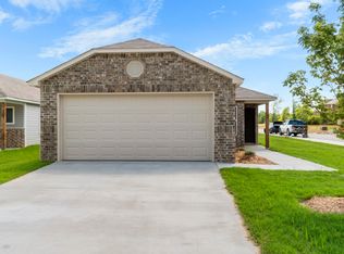 8200 Fitzgerald Ln, North Little Rock, AR 72113