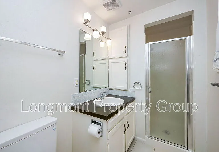 2336 Smith Ct — Photo 11