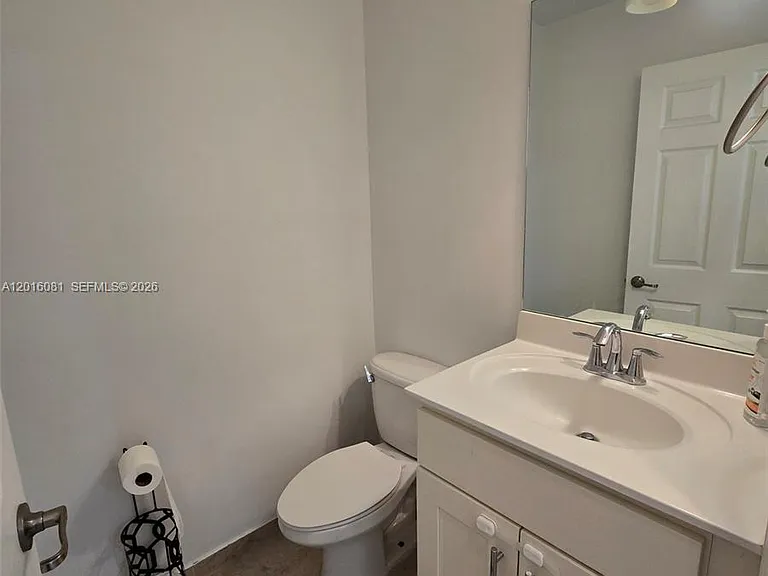 5810 NW 104th Path #5810 — Photo 25