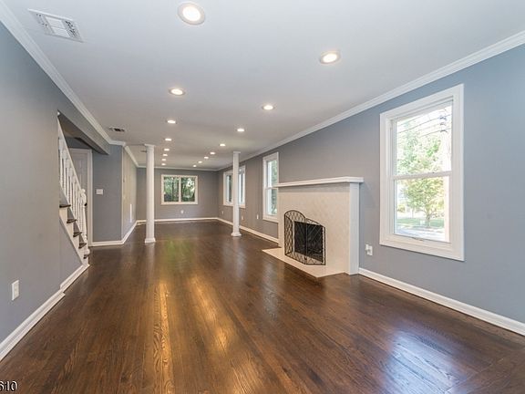 4th image of 130 Westville Ave
