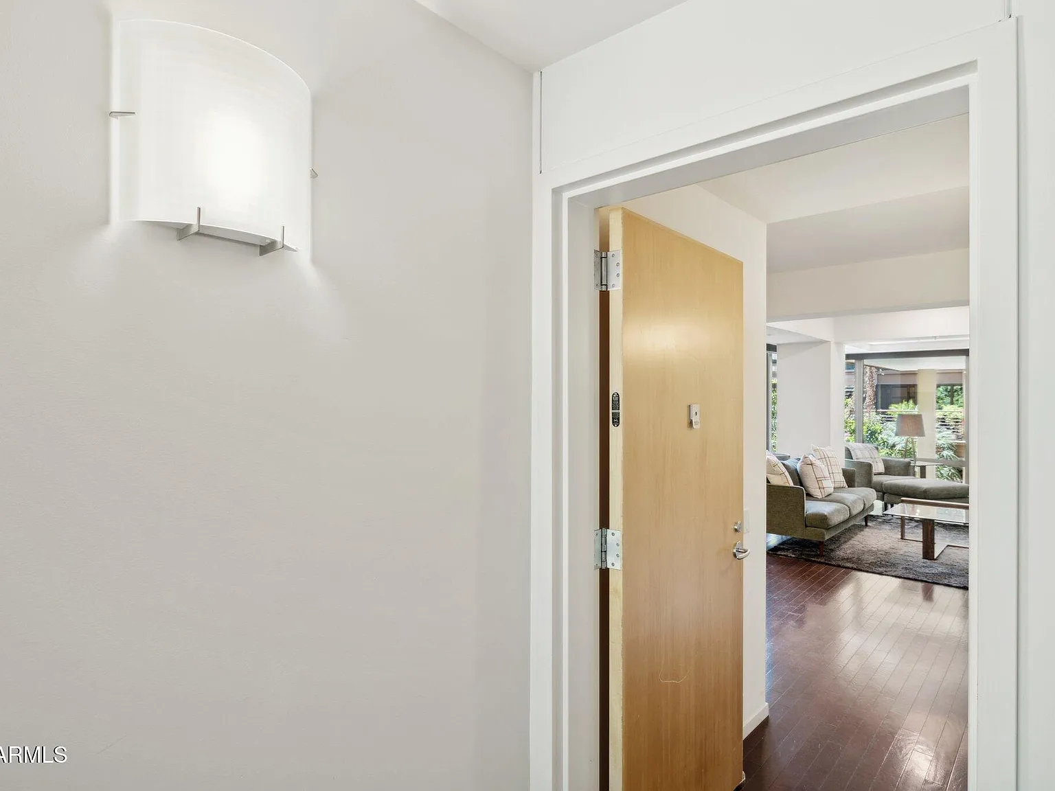 2 bed, 2.0 bath, 1374 sqft, $4,950 — Photo 2