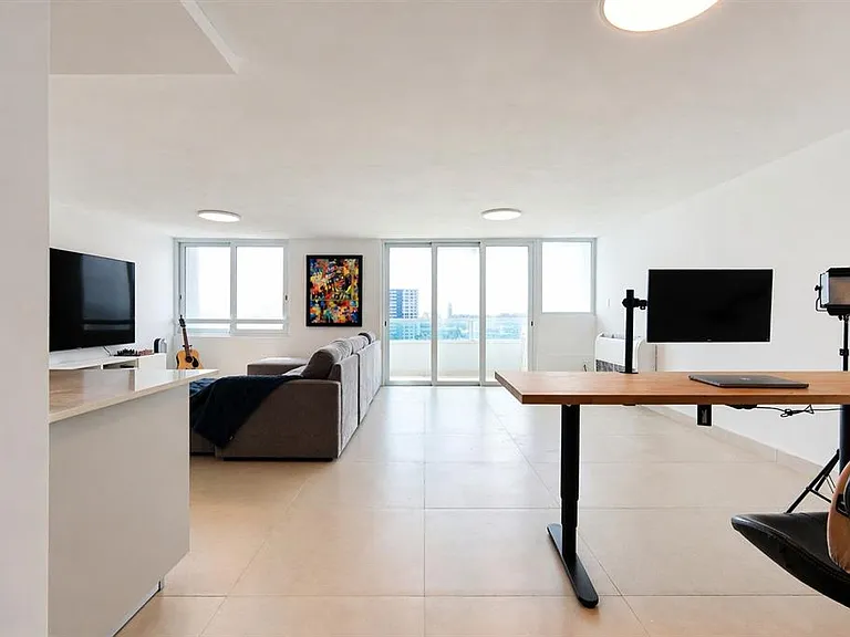 Waldorf Tower Ave. Isla Verde #804 — Photo 3