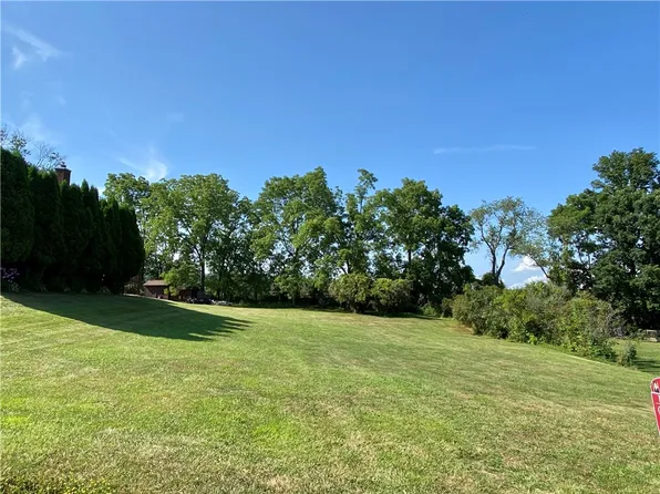 114 Nottingham Way #9, Elmira, NY 14903