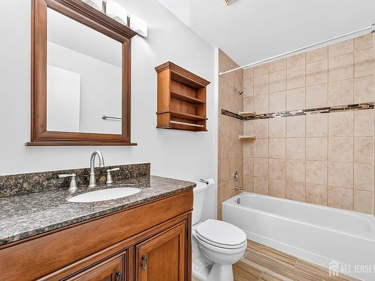 4006 Crawford Ct — Photo 16