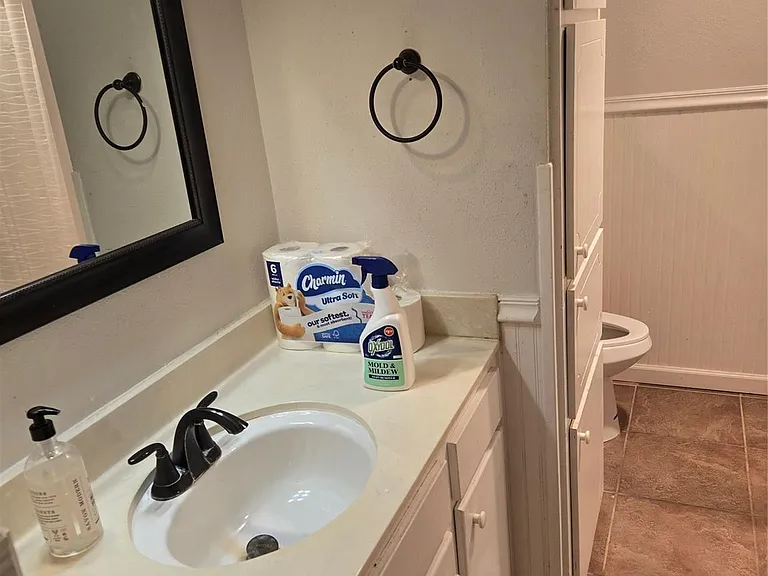 5550 N Braeswood Blvd #12 — Photo 5