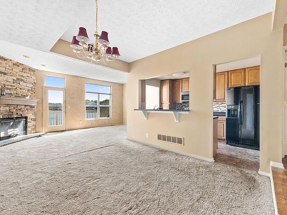 3rd image of 1002 Hackney Ct
