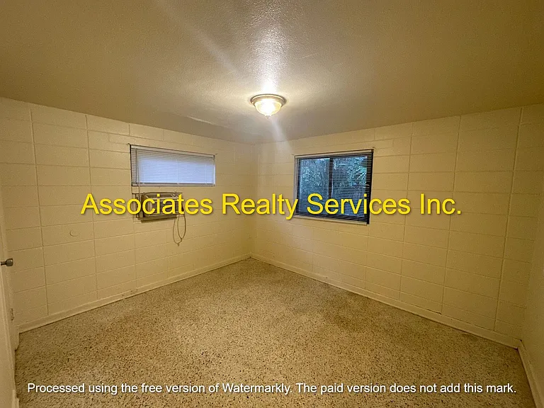1205 NW 45th Ave — Photo 5