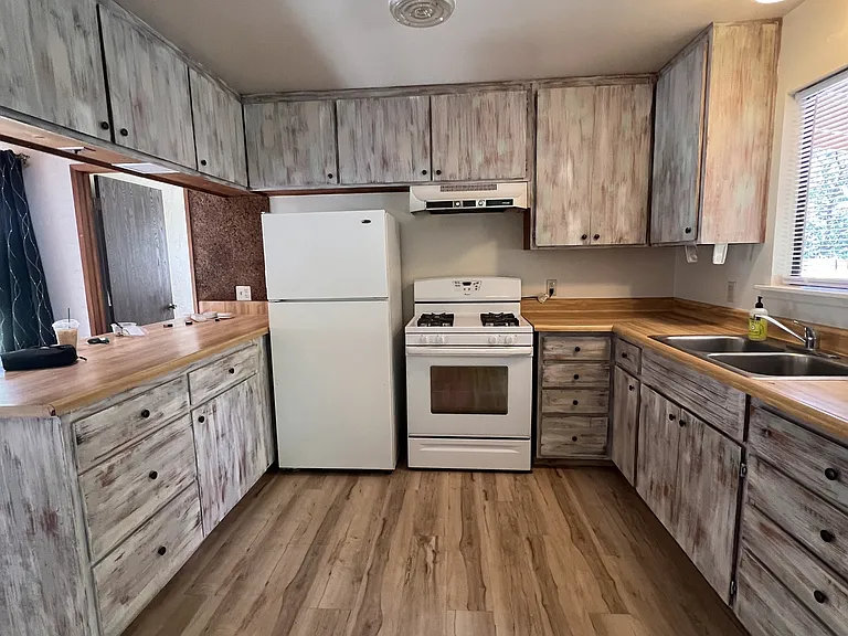 11218 Cedar Ridge Dr — Photo 4