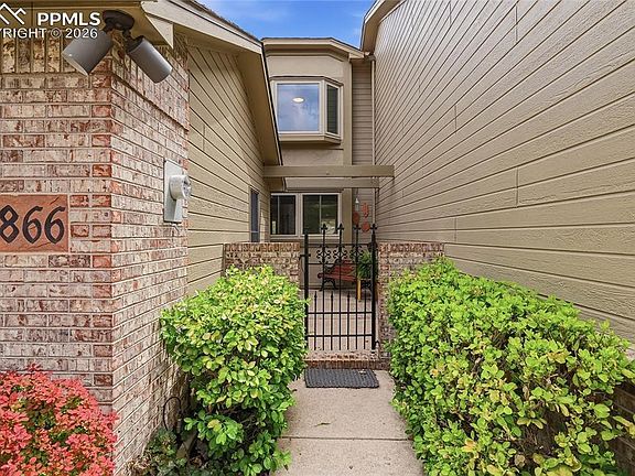 5th image of 2866 Tenderfoot Hill St