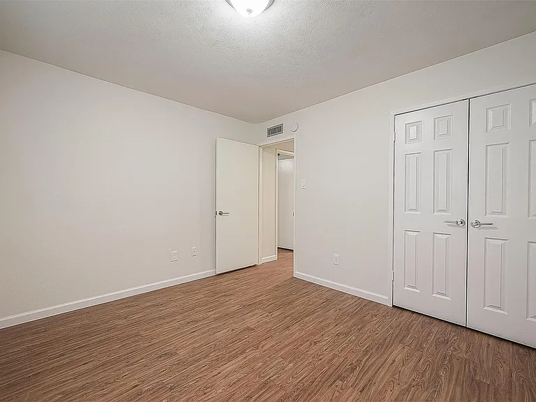 16810 Sweno Ct — Photo 32