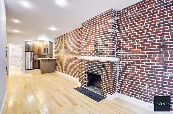 Rented by Bond New York | media 20