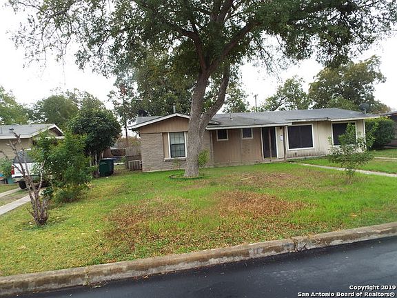2nd image of 610 Saipan Pl