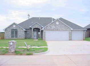 1418 Onyx, Mustang, OK 73064