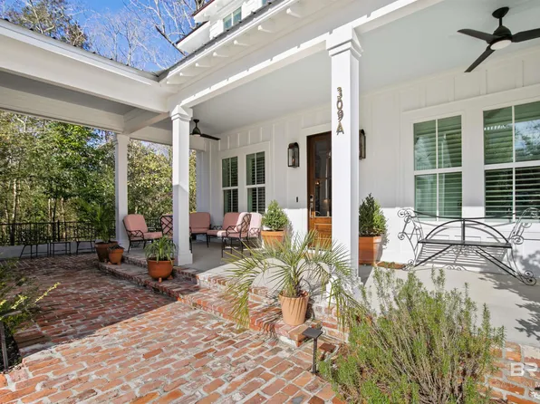 309A S School St, Fairhope, AL 36532
