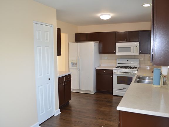 2nd image of 2021 Matthew Dr