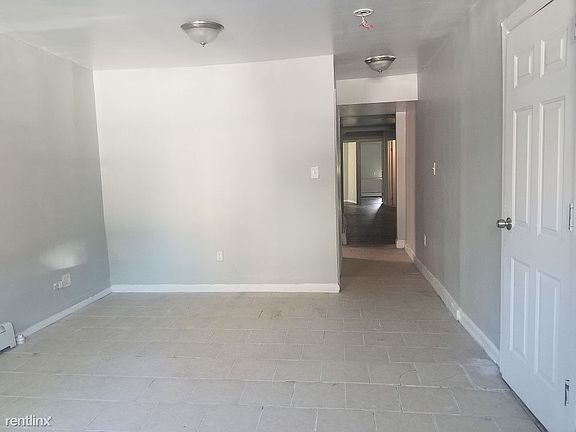 2nd image of 812 E 223rd St
