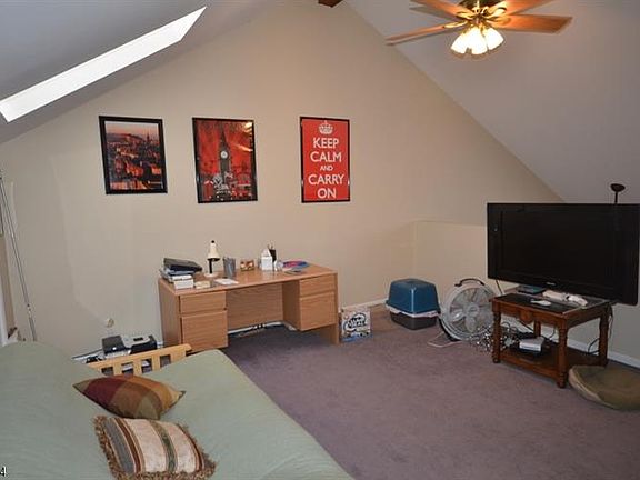 3rd image of 6 Brandywine Dr #2