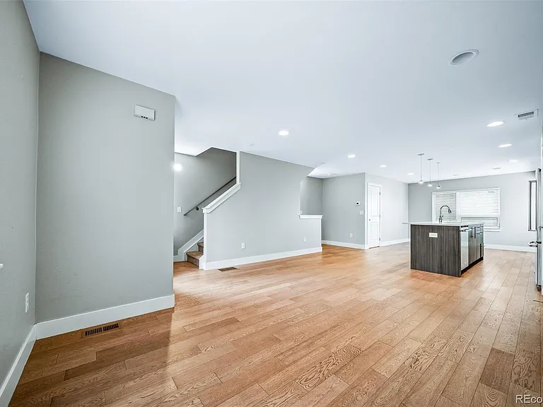 435 S Forest St #6 — Photo 13