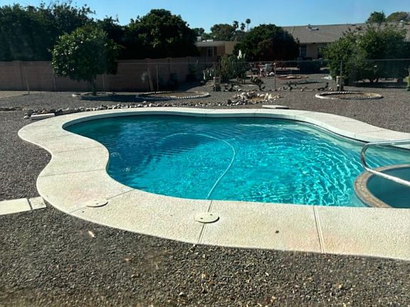 2nd image of 10733 W Wedgewood Dr