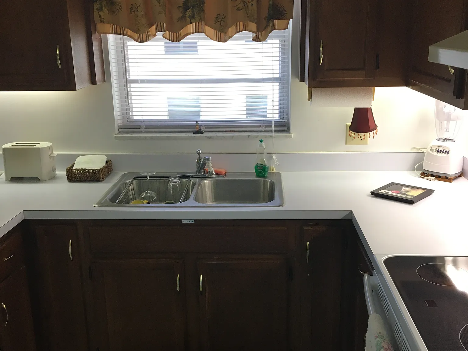 2 bed, 1100 sqft, $1,695 — Photo 3
