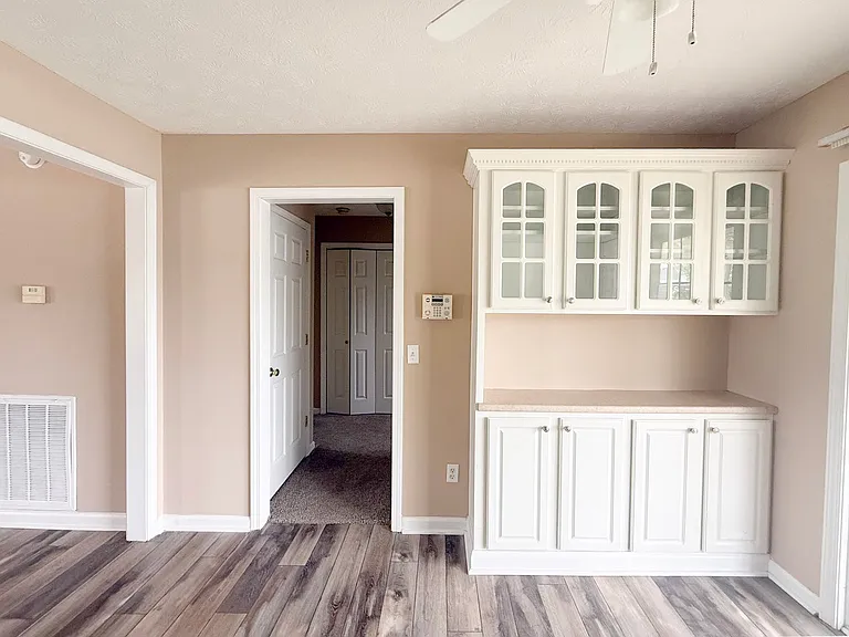 1301 Fisk Rd — Photo 10