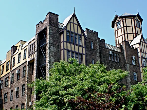 116 Pinehurst Avenue