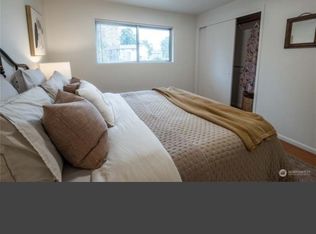 4105 NE 11th St, Renton, WA 98059