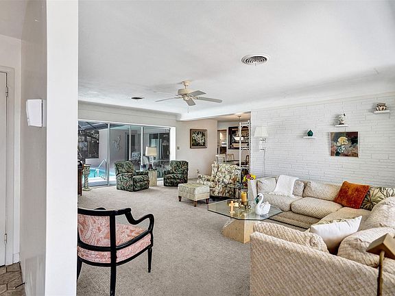4th image of 2200 NE 33rd Street