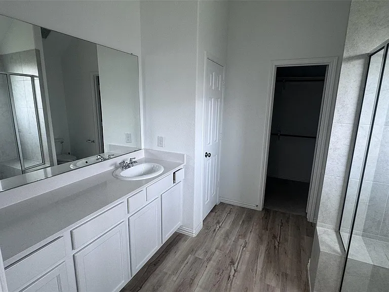 15746 Harding Bend Dr — Photo 7