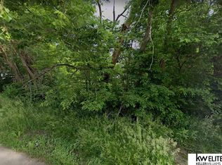 5308 N 6th St, Omaha, NE 68110