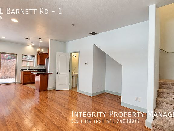 4th image of 2210 E Barnett Rd Ste 1