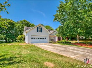 1007 Carrick Ct, Bethlehem, GA 30620