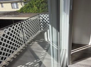 260 Chiquita Ave APT 14, Mountain View, CA 94041