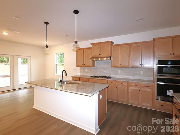 3rd image of 233 Amber Glen Dr
