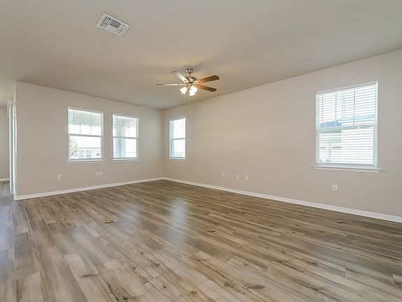 3rd image of 2287 Raven Ridge Rd