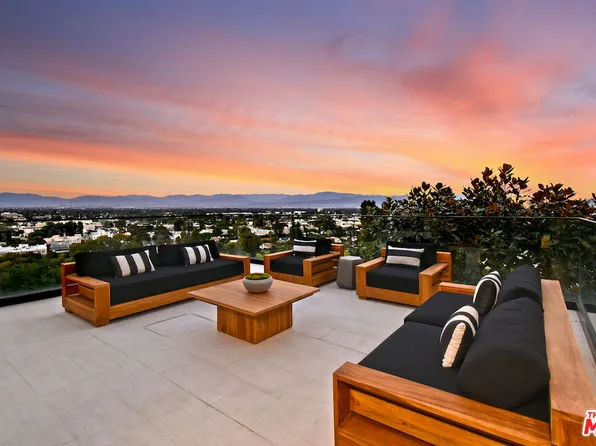 14613 Round Valley Dr, Sherman Oaks, CA 91403
