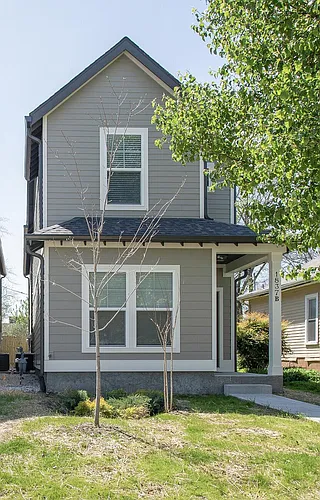 1837B 9th Ave N Photo 1