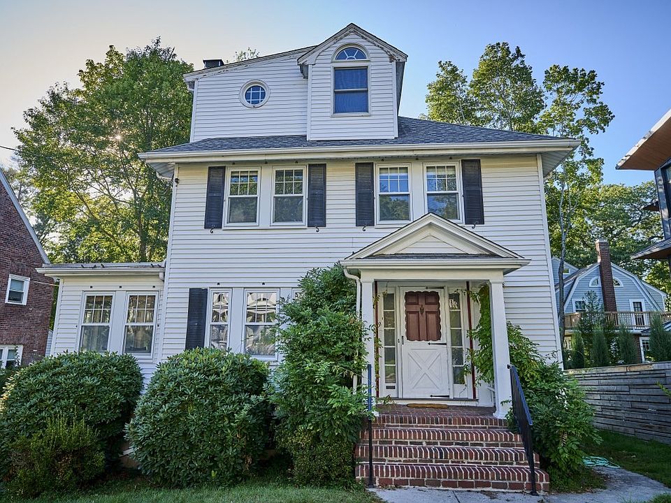 1st image of 9 Princeton St