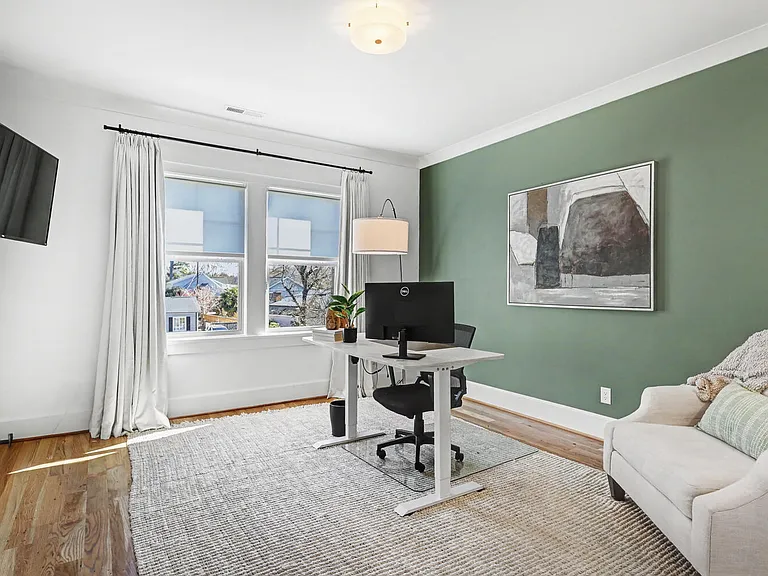 2852 Dorchester Pl — Photo 21