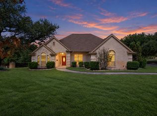 106 Woodhaven Ct, Weatherford, TX 76087